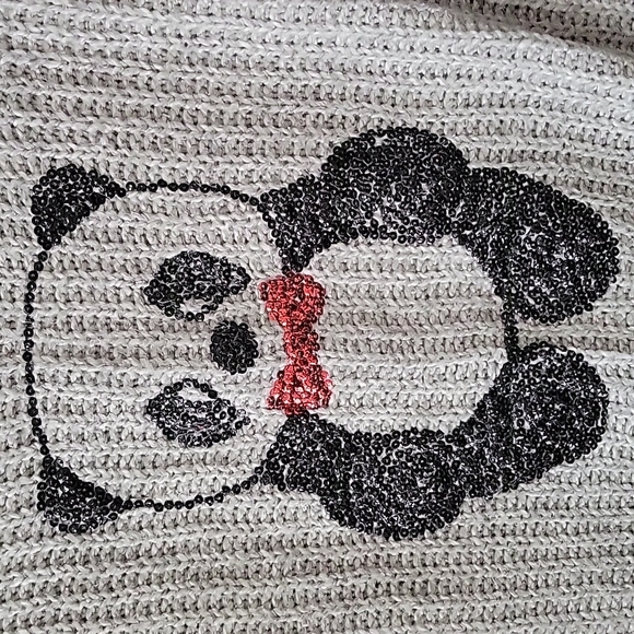 A small light gray Bethany Mota panda sweater - Picture 3 of 4